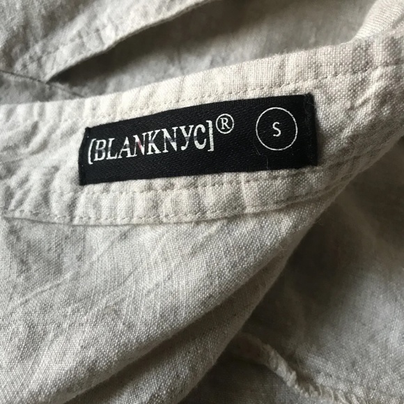 Blank NYC Jumpsuit NWOT Light Linen Button Closure Size Small Last One - Picture 4 of 4